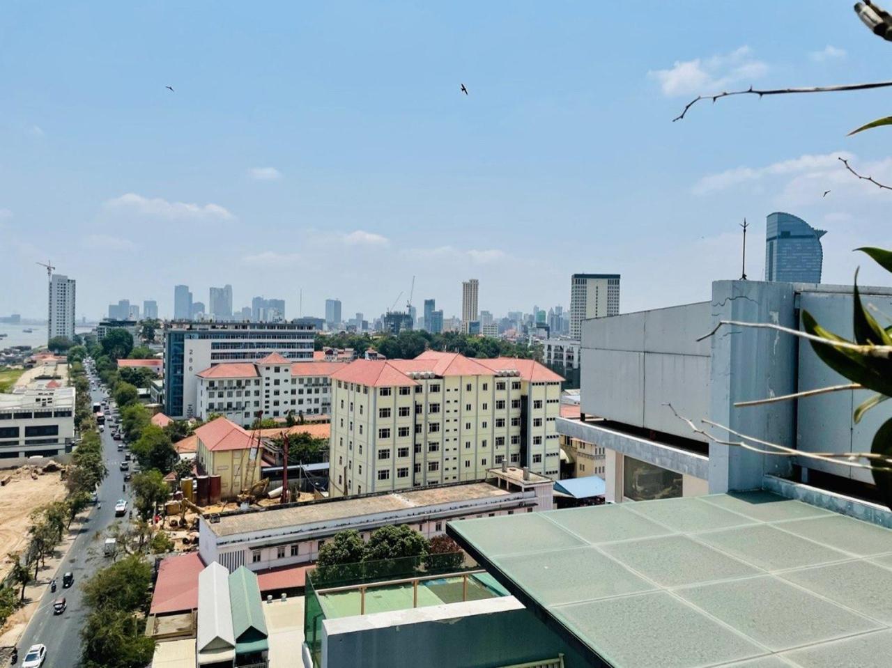 Lcs Hotel & Apartment Пном Пен Екстериор снимка