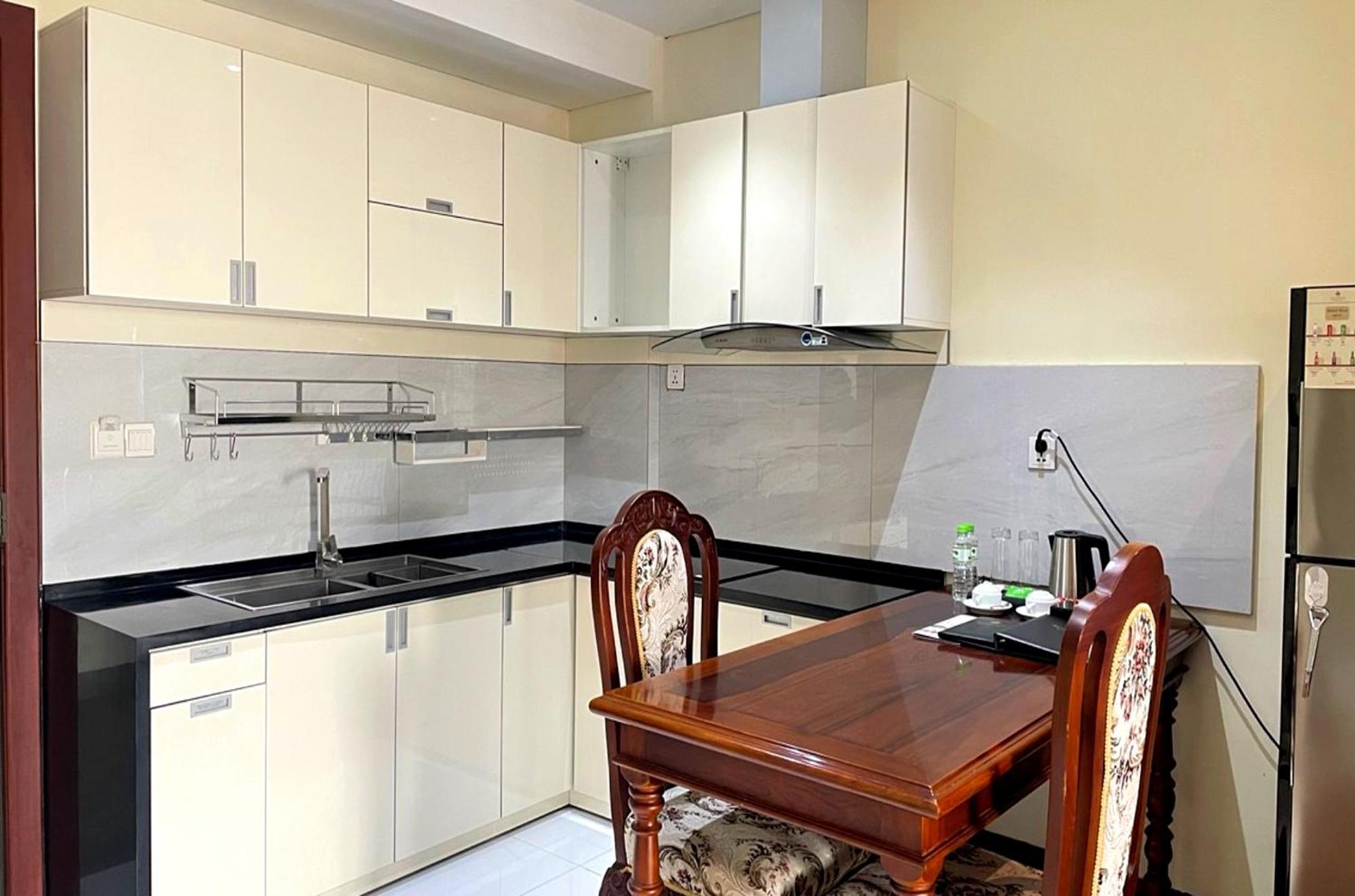 Lcs Hotel & Apartment Пном Пен Екстериор снимка