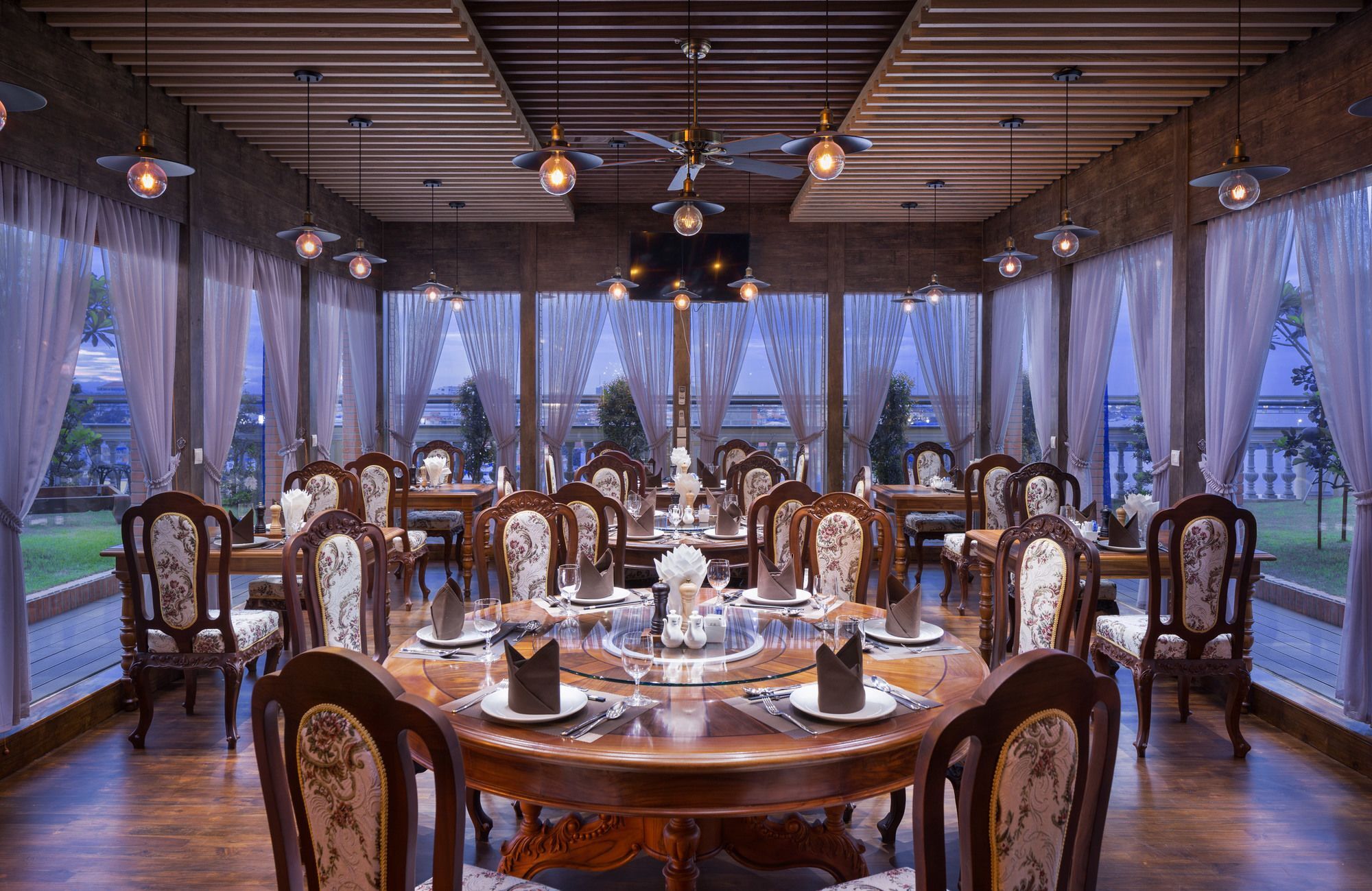 Lcs Hotel & Apartment Пном Пен Екстериор снимка